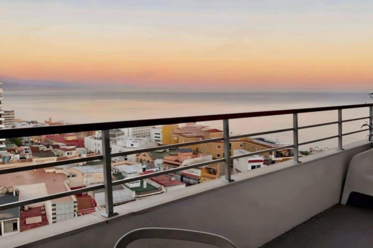 Oasis Sea & Sky - La Nogalera Apartment Torremolinos Exterior photo